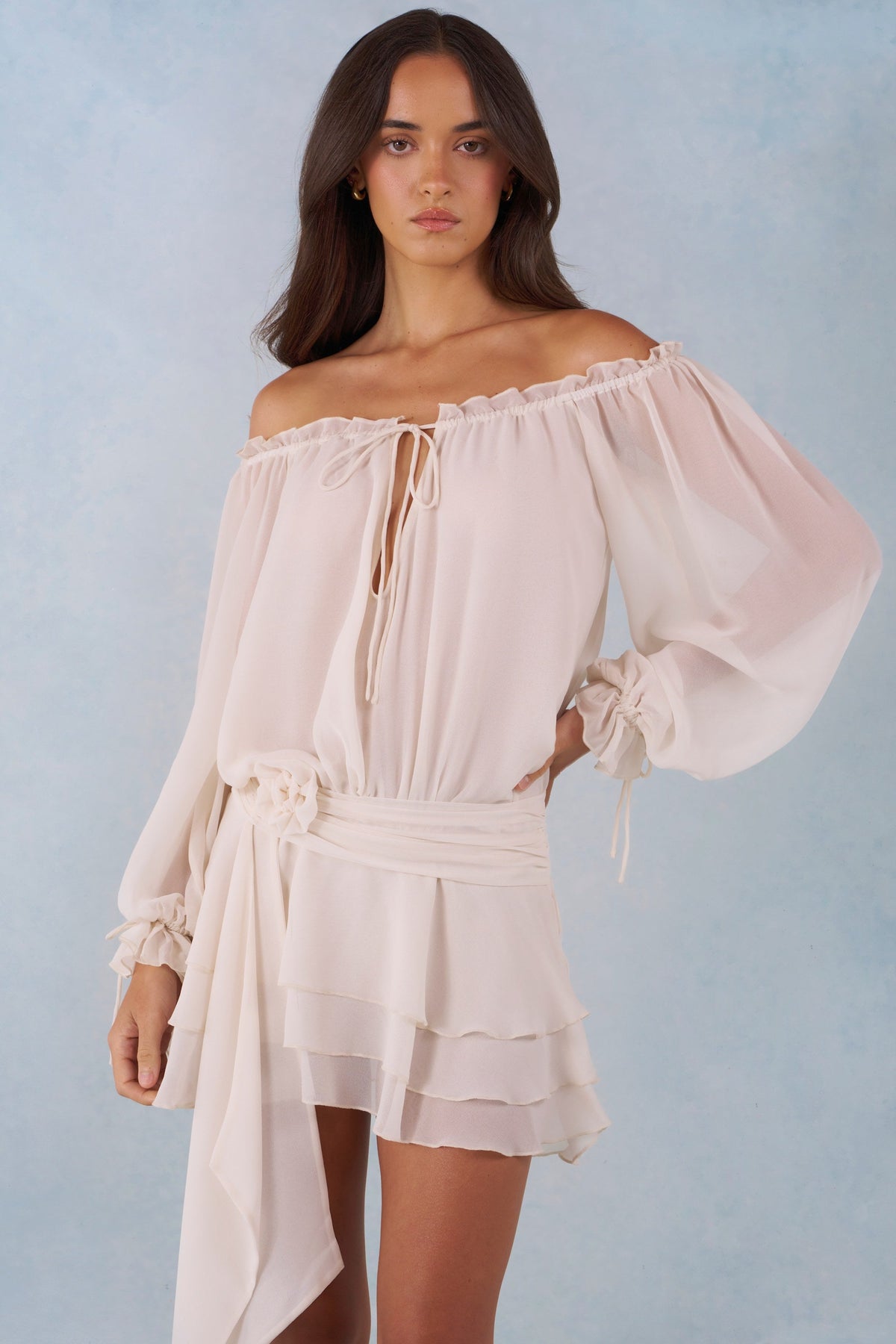 Off-Shoulder Balloon-Sleeve Mini Dress in Ivory – view 5
