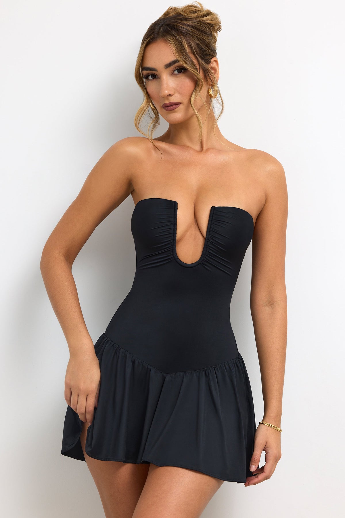 Slinky Jersey Strapless Plunge Neck Mini Dress in Black – view 5