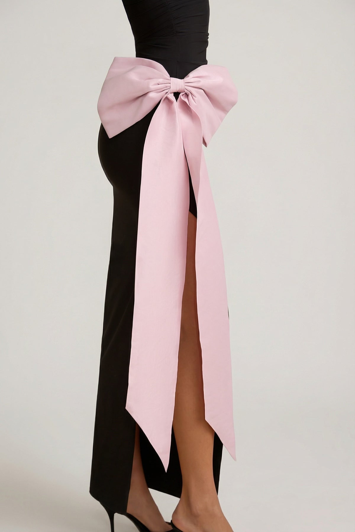 Strapless Bow-Detail Maxi Dress in Black – view 4