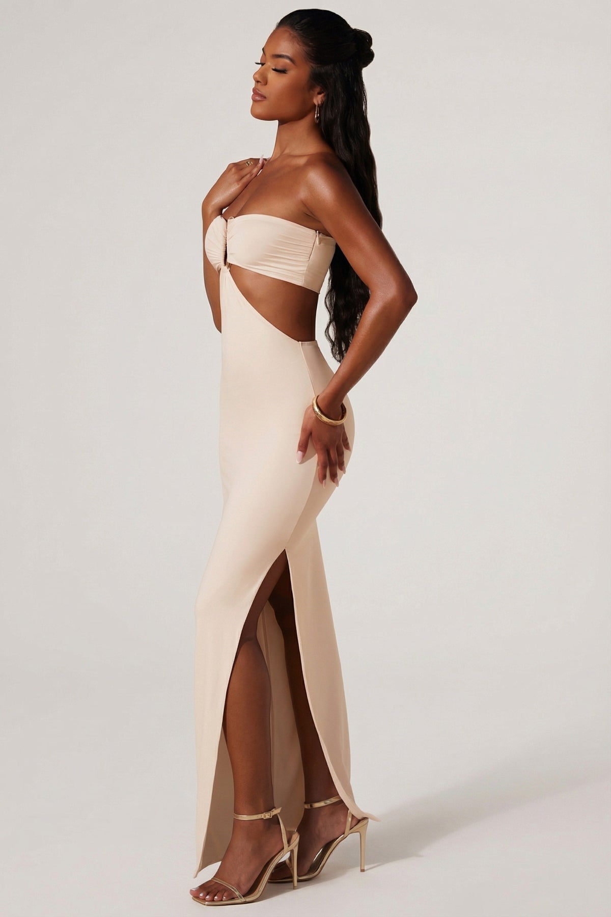 Ruched Hardware Detail Bandeau Floor Length Dress in Ivory – view 3