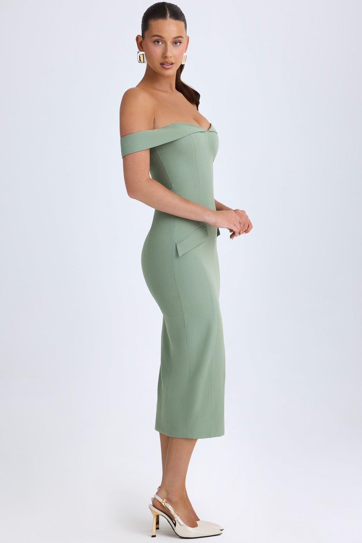 Off-Shoulder Midaxi Dress in Khaki Green – view 4